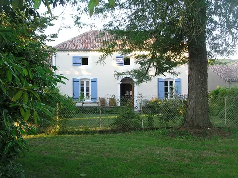 Façade du corps de ferme Lasclottes